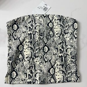 Forever21 sleeveless top 🤍